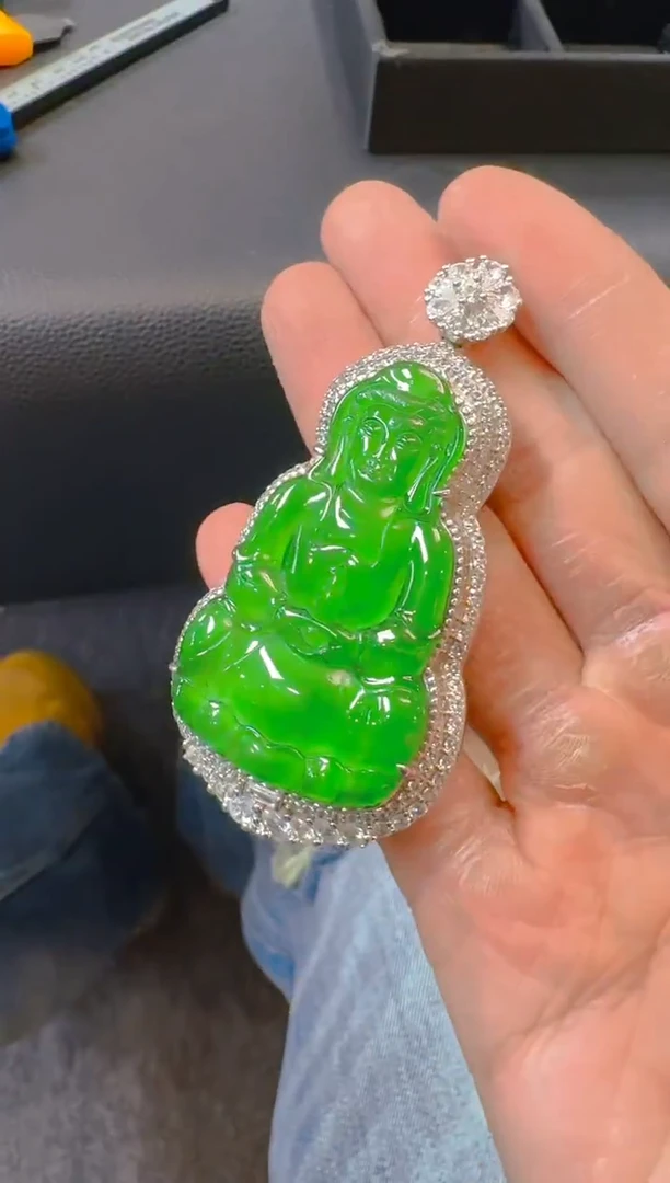 吊坠(赠链)银S925镶嵌翡翠天然A货翡翠