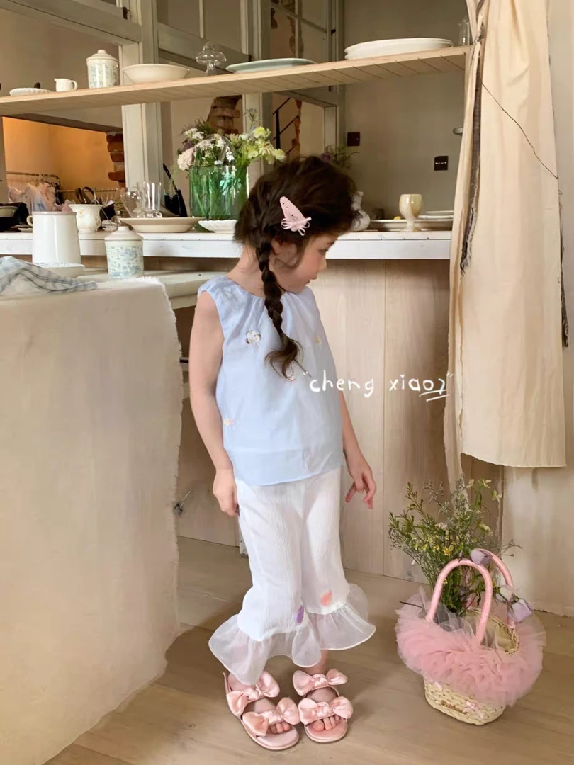 2025年夏季新款女童小童韩版卡通刺绣背心娃娃衫