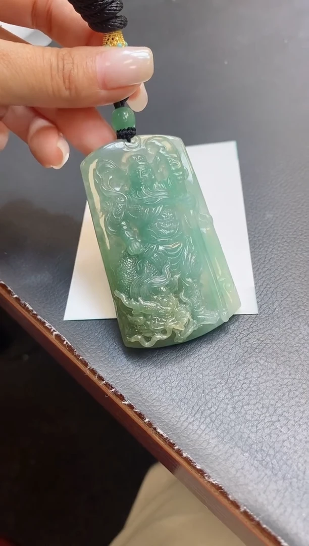翡翠未镶嵌颈饰缅甸天然翡翠