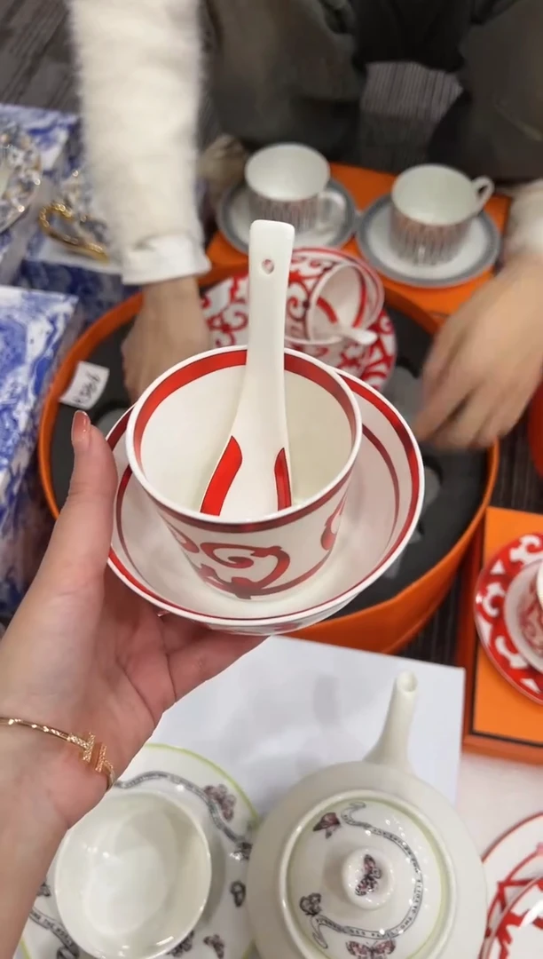 【闪购商品】杯H586--------------