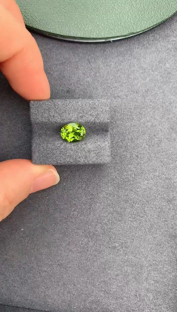【闪购商品】橄榄石裸石未镶嵌2ct橄榄石