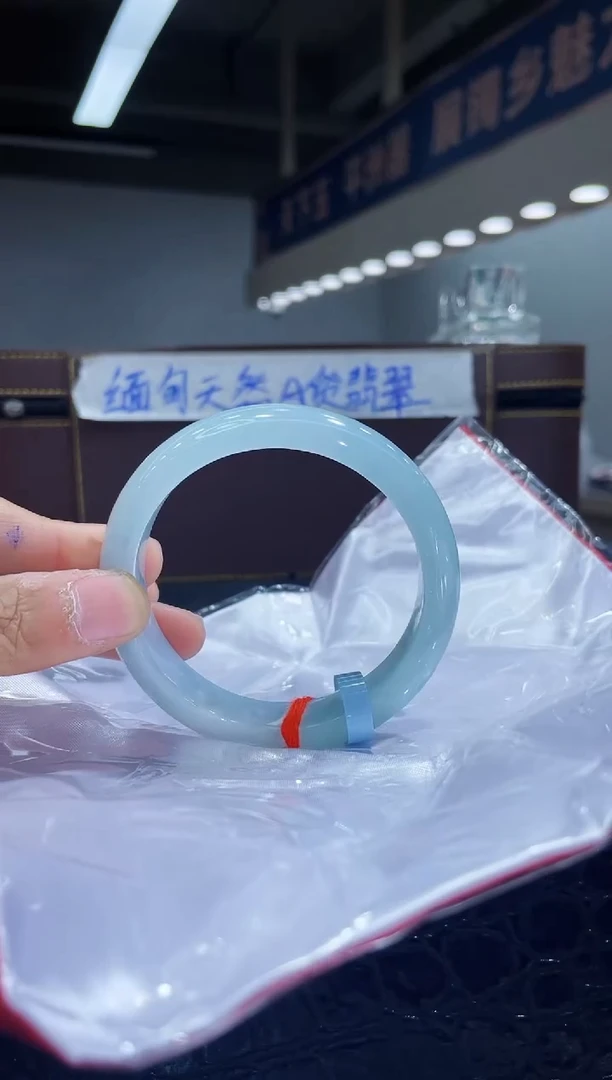 未镶嵌手镯翡翠2