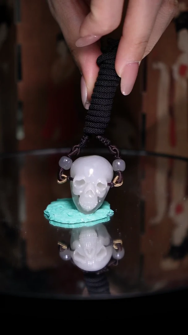 未镶嵌和田玉挂件25克子料狮驼岭挂件