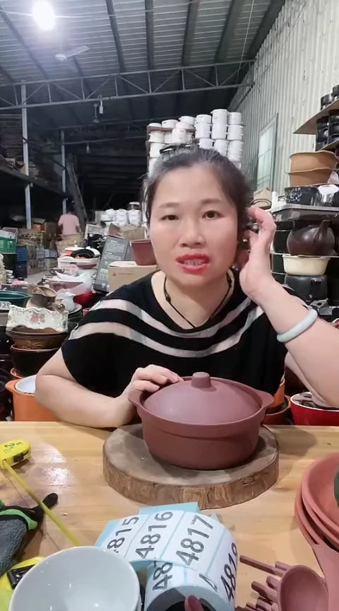 瑕疵不圆紫砂碗带盖不明火
