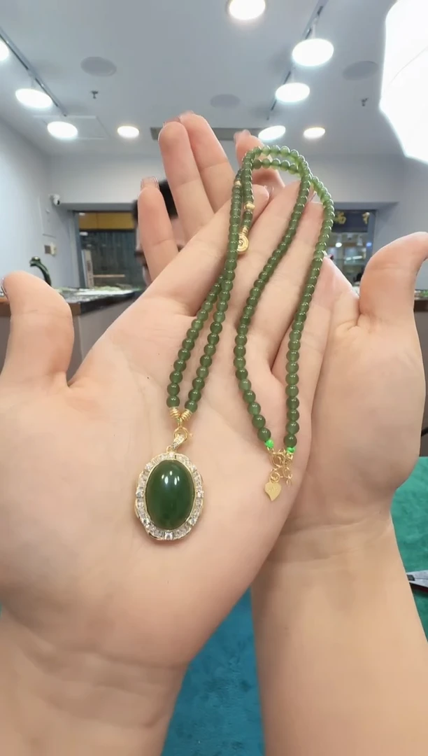 和田玉未镶嵌颈饰和田玉碧玉项链多样性发其一套