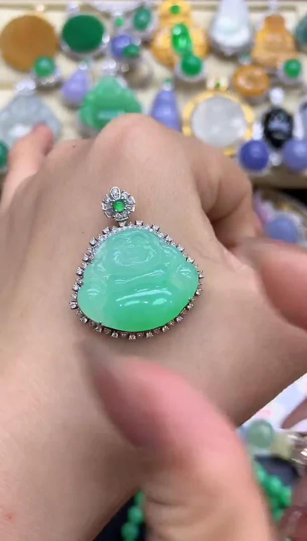 颈饰18K金镶嵌翡翠339-中国好珍宝