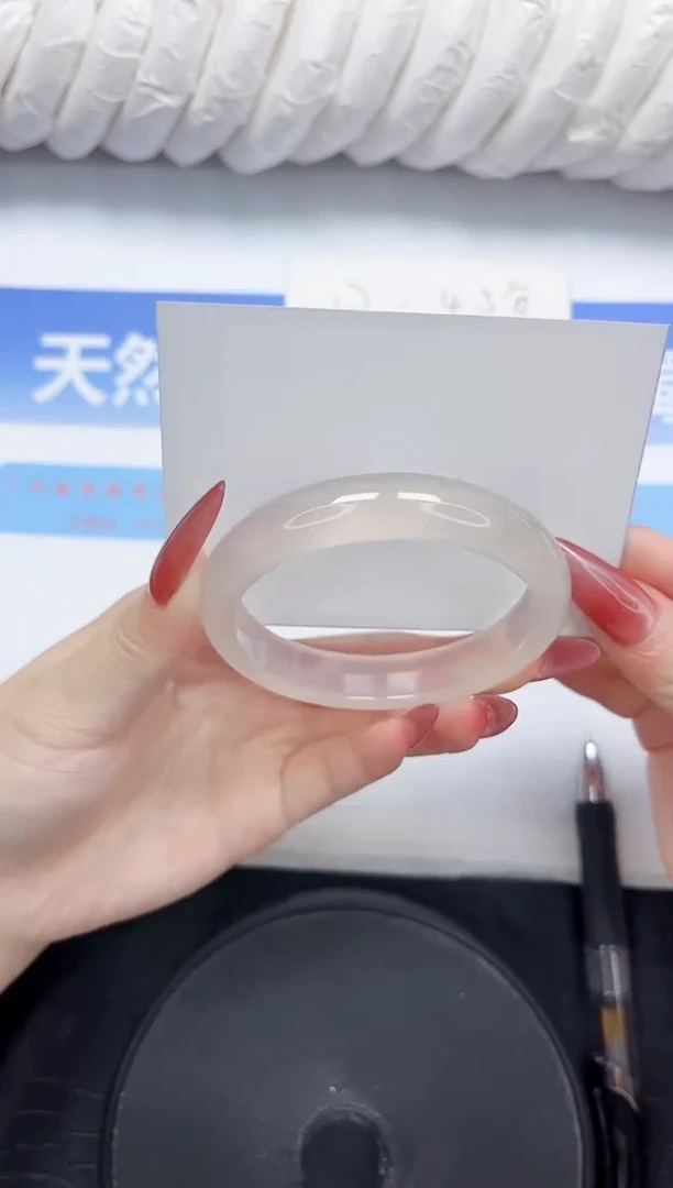 石英质玉手镯未镶嵌9-56