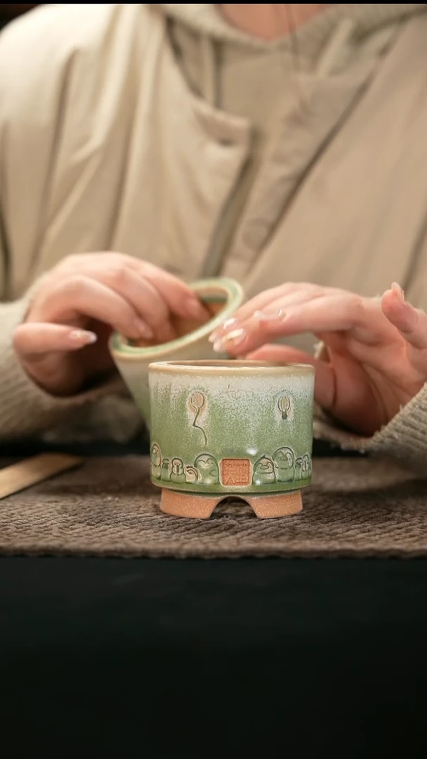 Y-口径6花盆-01-04-456特默认有瑕