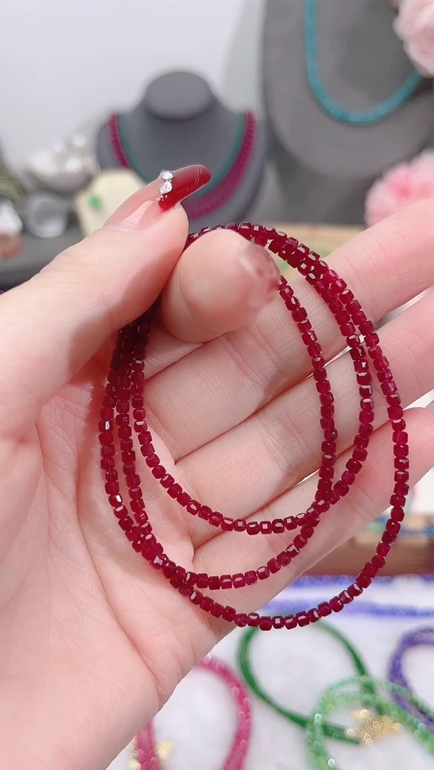 银S925镶嵌手链红宝石商*三圈姨妈99