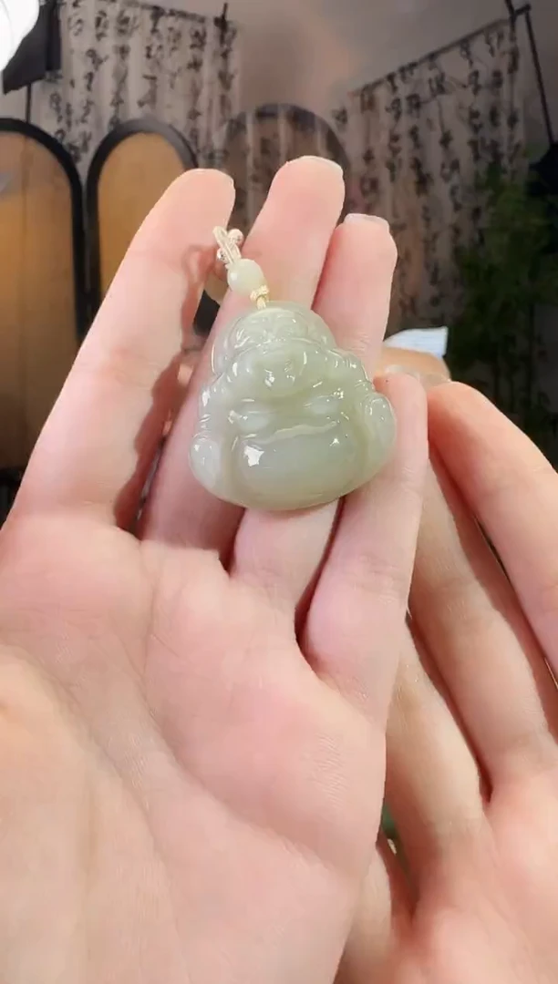 和田玉未镶嵌颈饰35+佛公