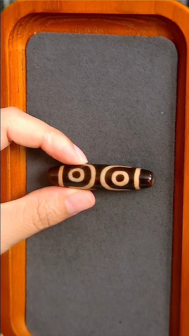 未镶嵌玛瑙/玉髓珠宝半成品上肯全手工宝盖三眼天珠12*50