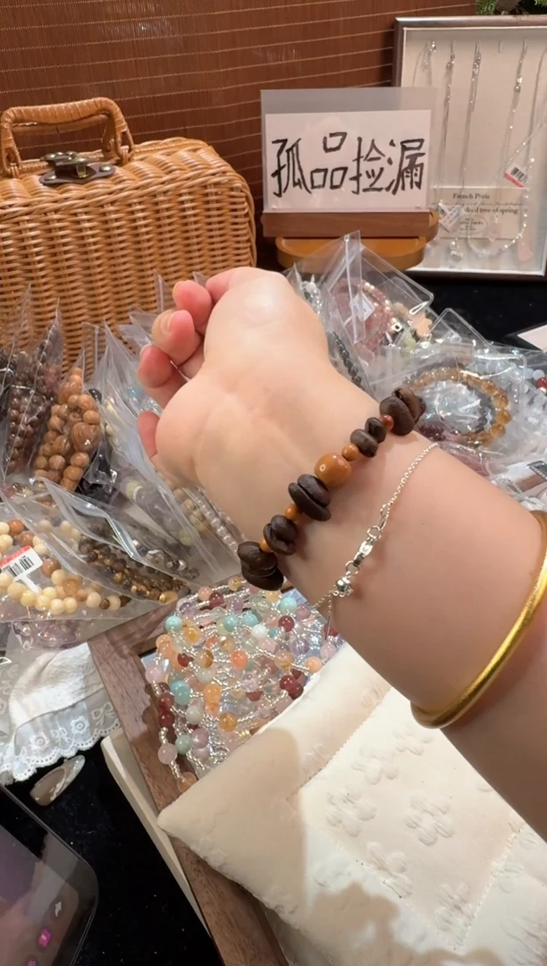 水晶手串未镶嵌孤品捡漏均匀瑕疵介意勿拍