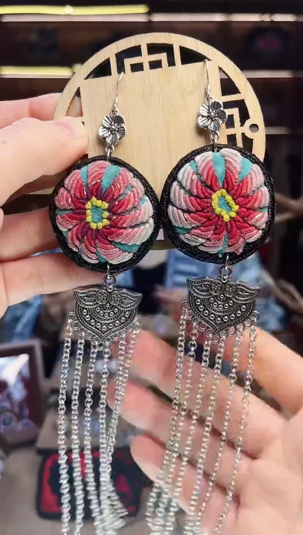 【闪购商品】织绣1795黔东南苗族刺绣