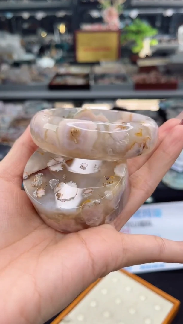 【闪购商品】石英质玉手镯未镶嵌60圈口（赠品镯心）3447091