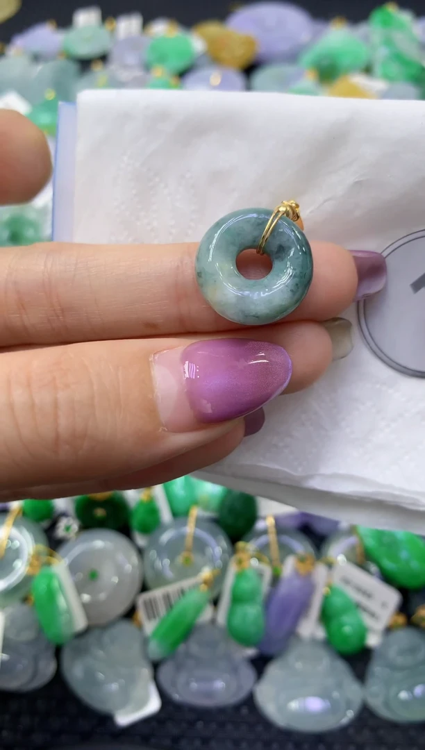 颈饰未镶嵌翡翠天然缅甸翡翠A货