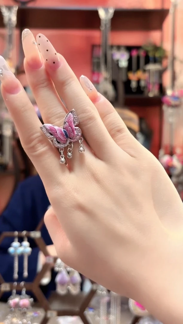 织绣云织谣民族风精美饰品  212