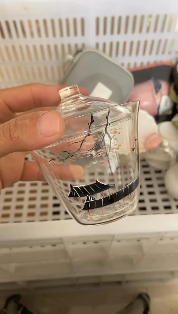 杯无运费险有瑕疵的摄影的产品有使用过的痕迹有点脏介意勿拍