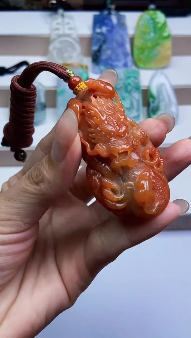 颈饰未镶嵌翡翠1