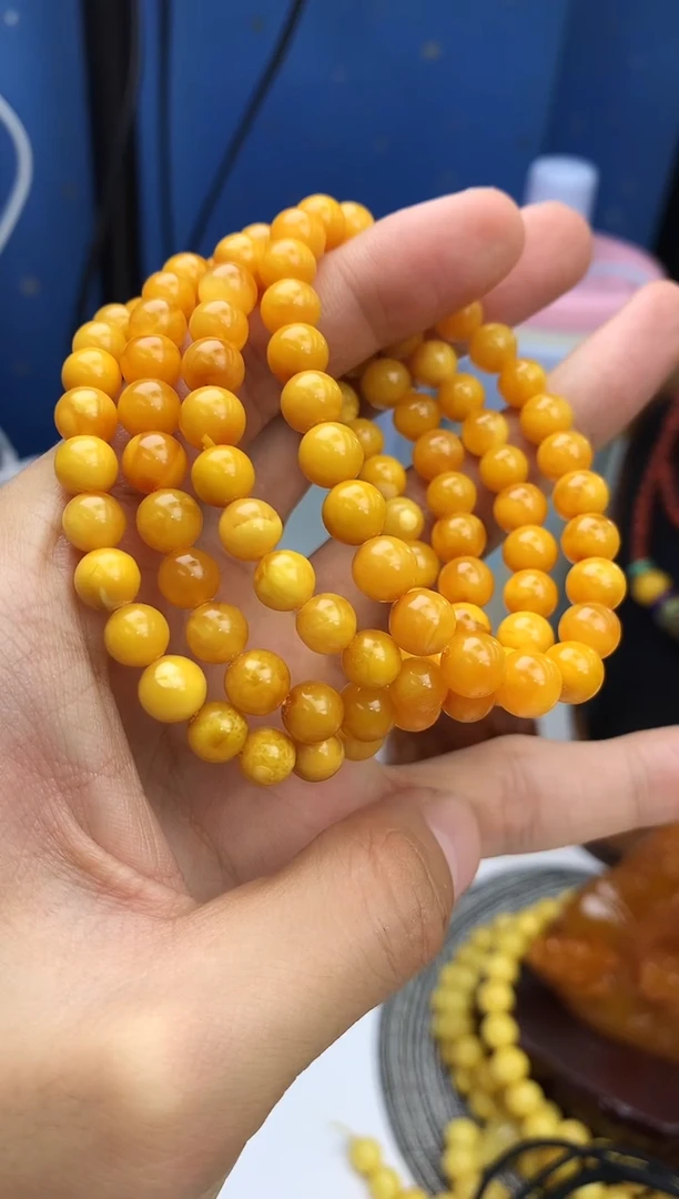 裸石蜜蜡未镶嵌多样性发其一