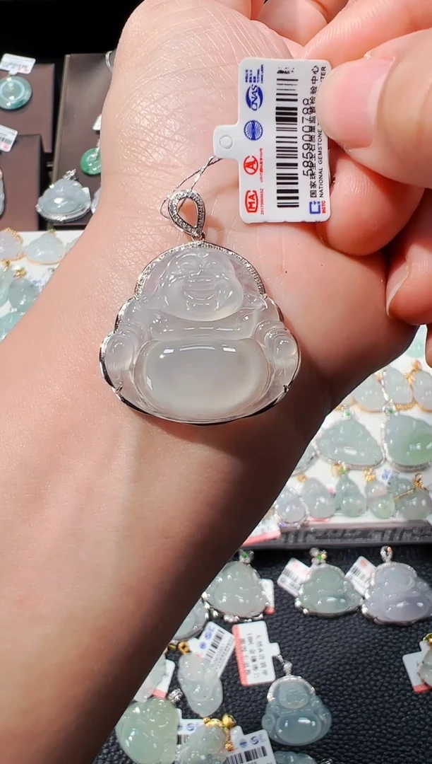 【闪购商品】翡翠吊坠(不含链)18K金镶嵌佛公吊坠788