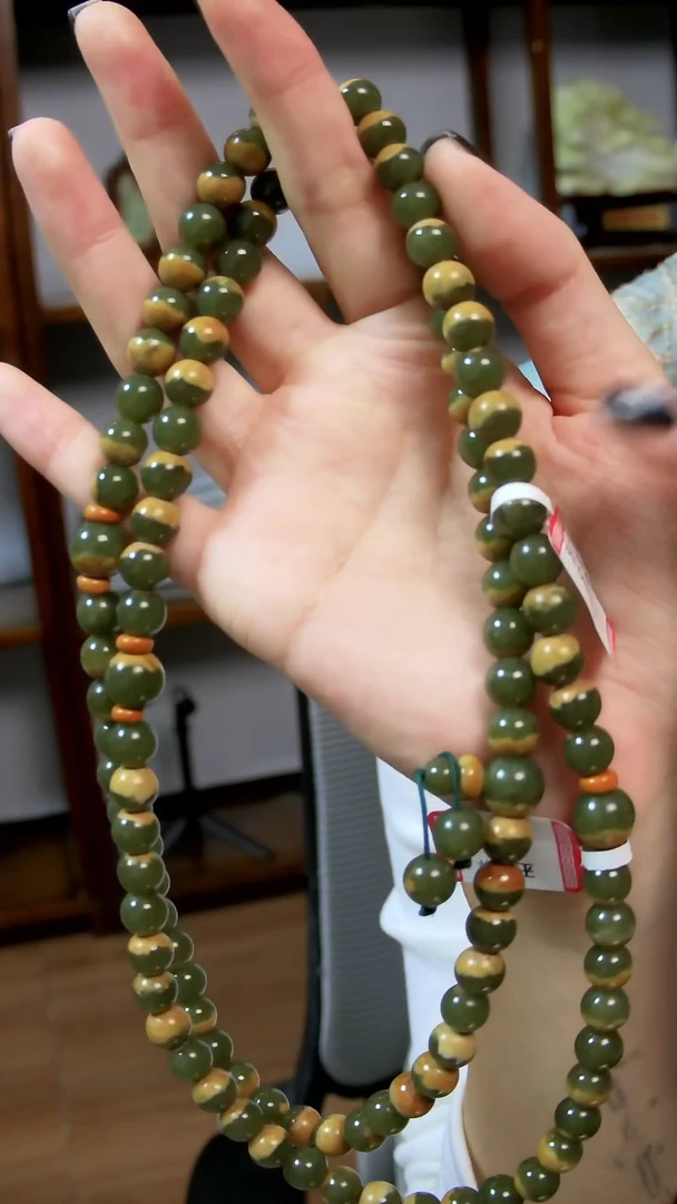 颈饰未镶嵌和田玉108粒