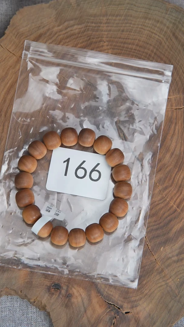 檀香木手串/手链塞勒姆黑横纹11*12奶甜韵随机 166