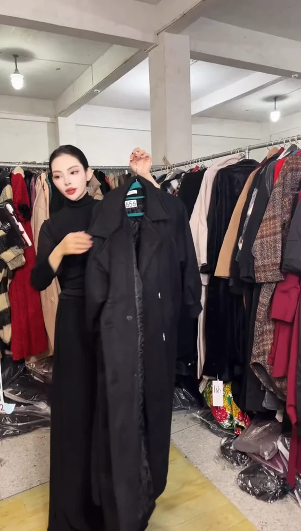 656闪购外套外披马甲打底裤子