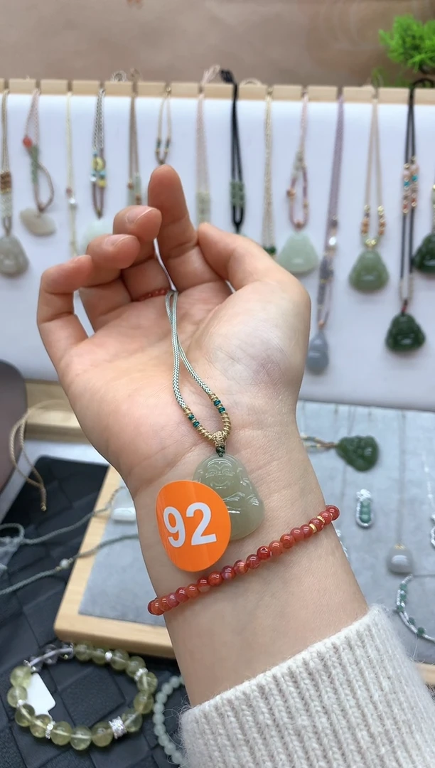 【闪购商品】和田玉颈饰未镶嵌佛公3