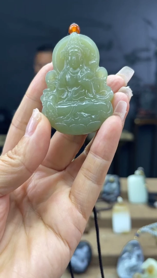 颈饰未镶嵌和田玉1