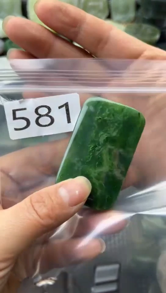 未镶嵌和田玉珠宝半成品牌子