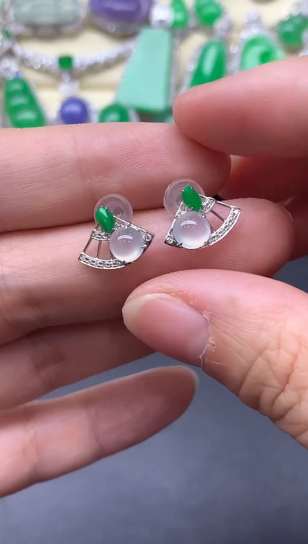 18K金镶嵌翡翠耳饰185-中国好珍宝