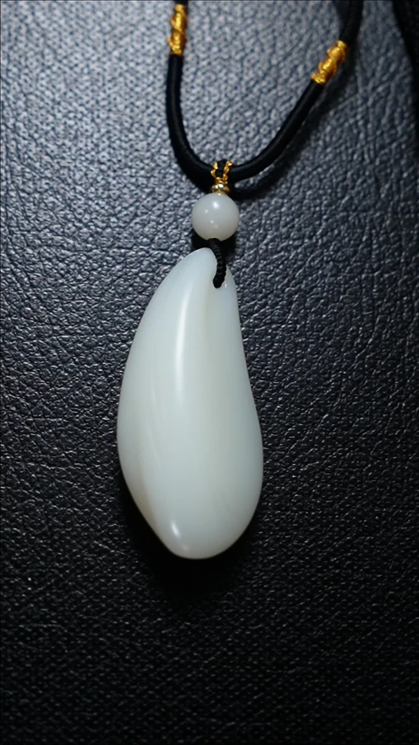 【闪购商品】和田玉颈饰未镶嵌米达吊坠