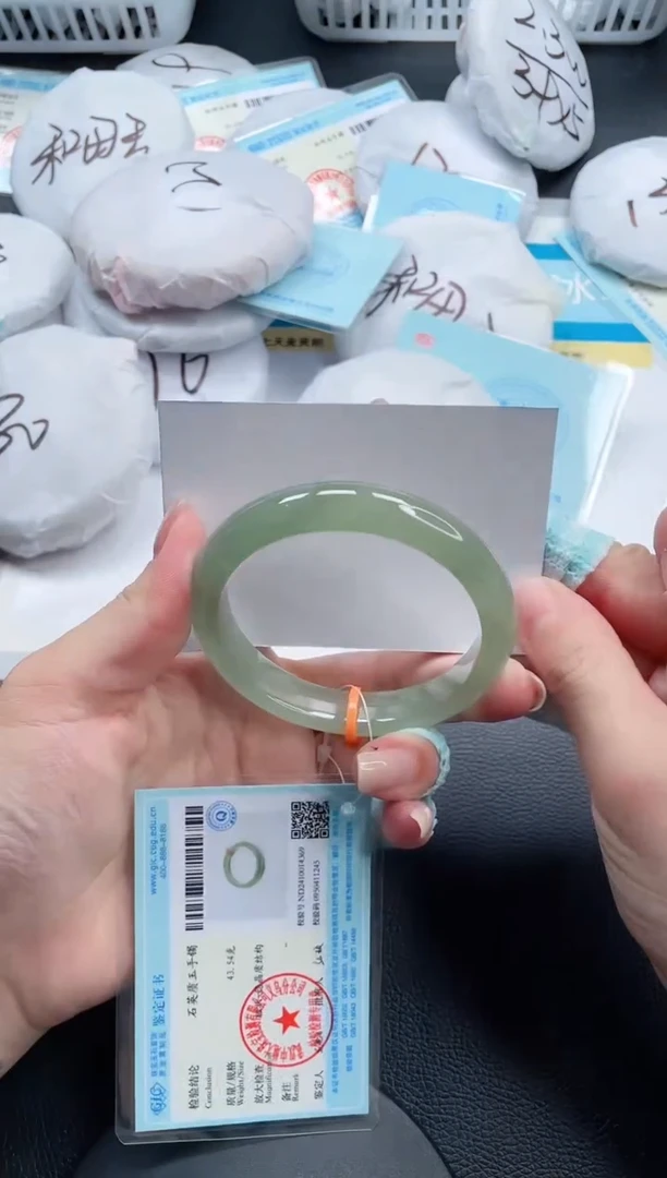 石英质玉手镯未镶嵌20V60-59