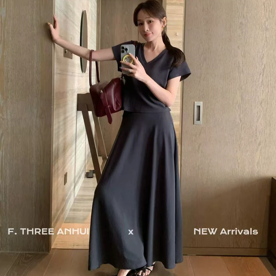 5819松弛感穿搭~夏日后背露腰V领慵懒上衣半身裙套装