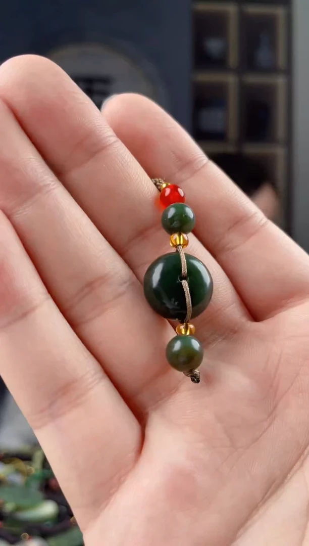 颈饰未镶嵌和田玉拍一发一，多样性发货