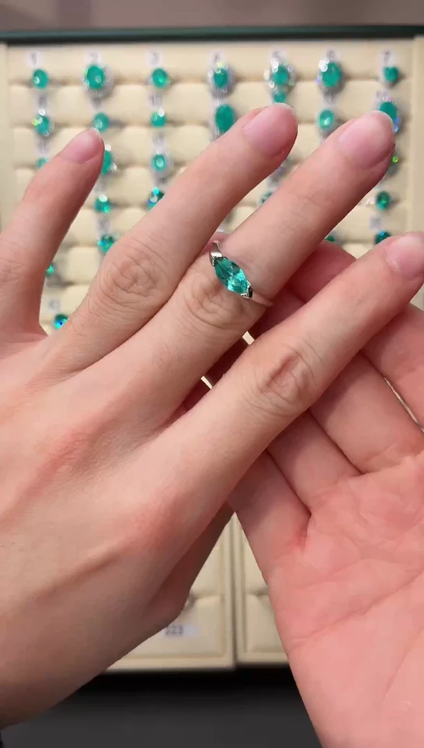 银S925镶嵌戒指碧玺方****竹0000