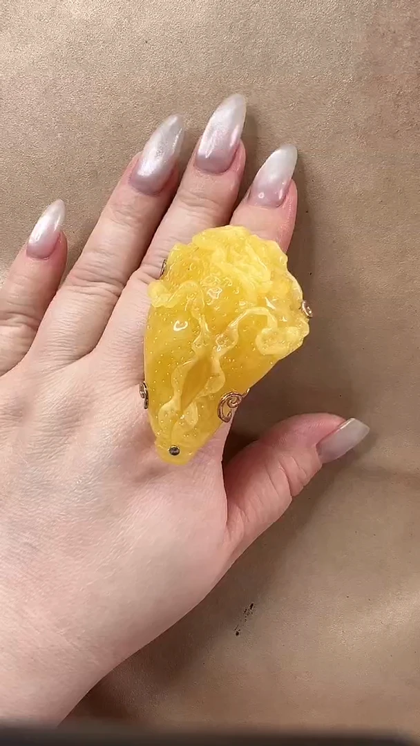 琥珀颈饰未镶嵌戒指