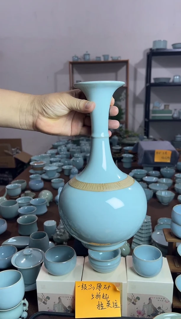 瓶微瑕原矿天青釉纯手工跳刀花瓶（高30cm）