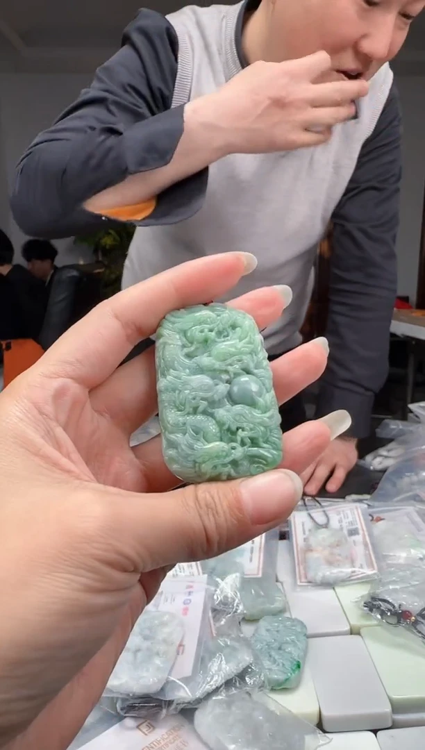 【闪购商品】翡翠挂件未镶嵌拍一发一多样性发货