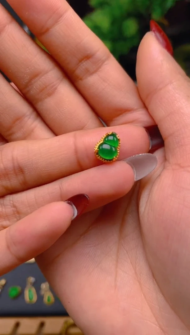 吊坠(不含链)银S925镶嵌翡翠穿孔葫芦