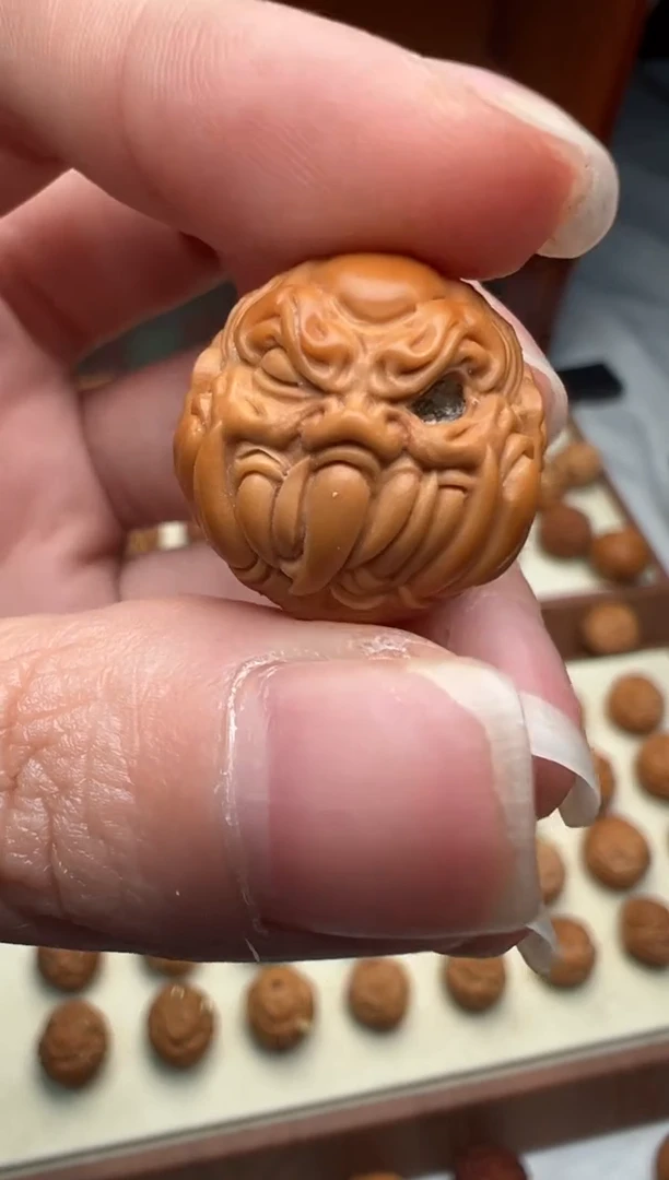 吊坠猴头核桃手修吞噬