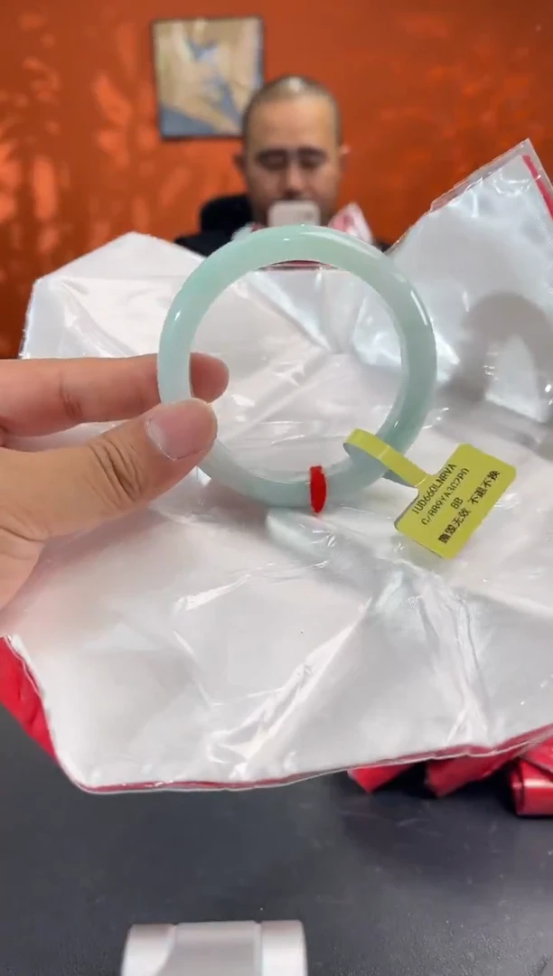 未镶嵌手镯翡翠4   57