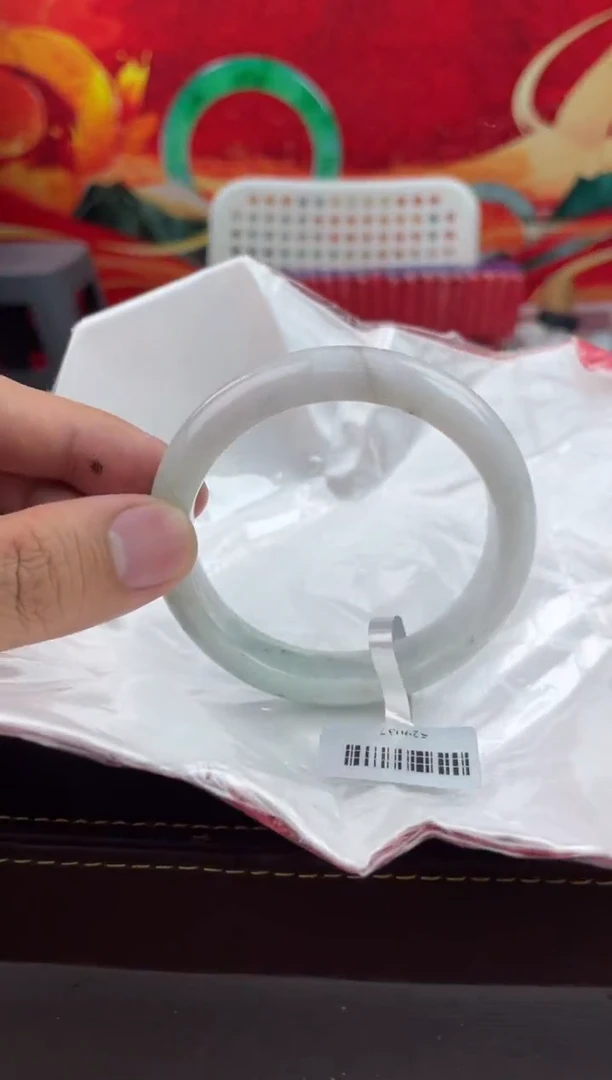 【闪购商品】翡翠手镯未镶嵌4翡翠手镯（微瑕）