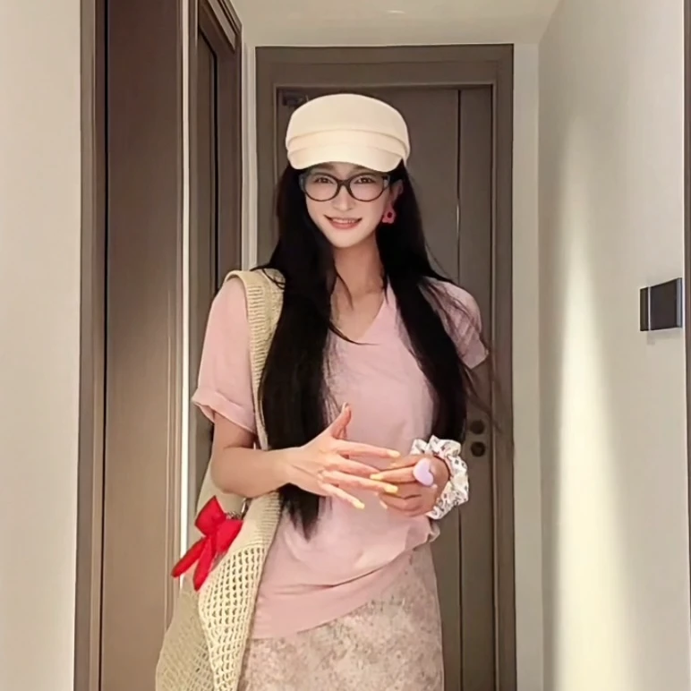 2025夏季新款显瘦白色t恤女慵懒百搭短袖宽松纯棉v领打底衫上衣