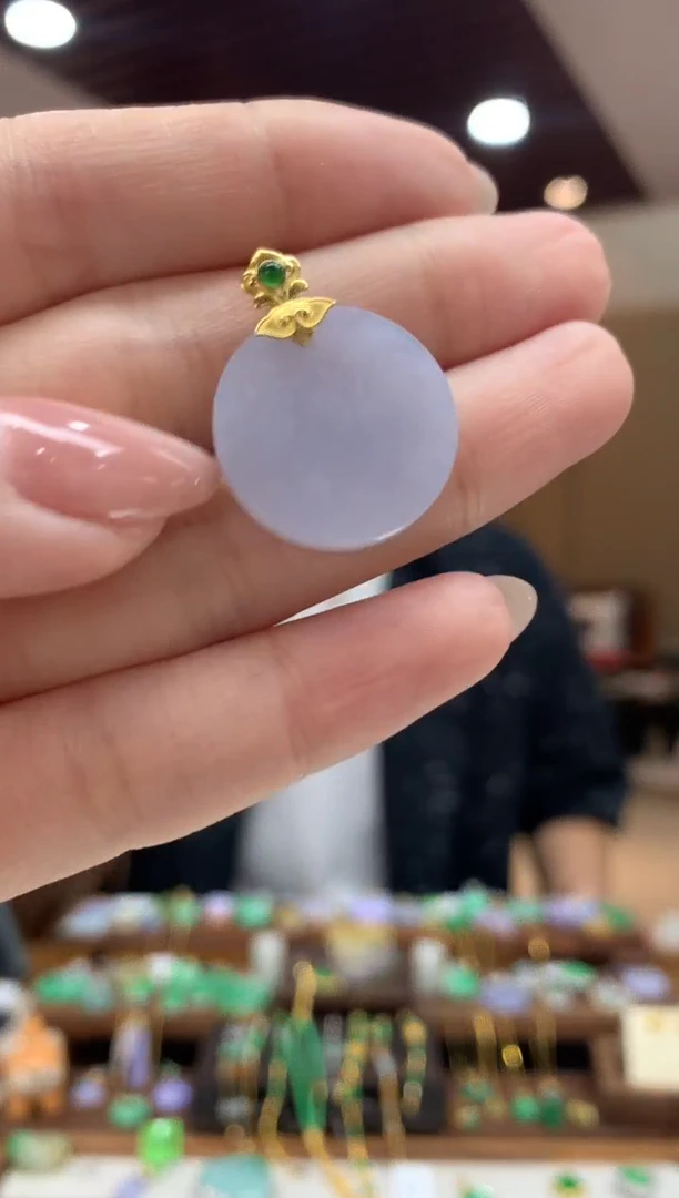 翡翠18K金镶嵌吊坠(不含链)圆牌