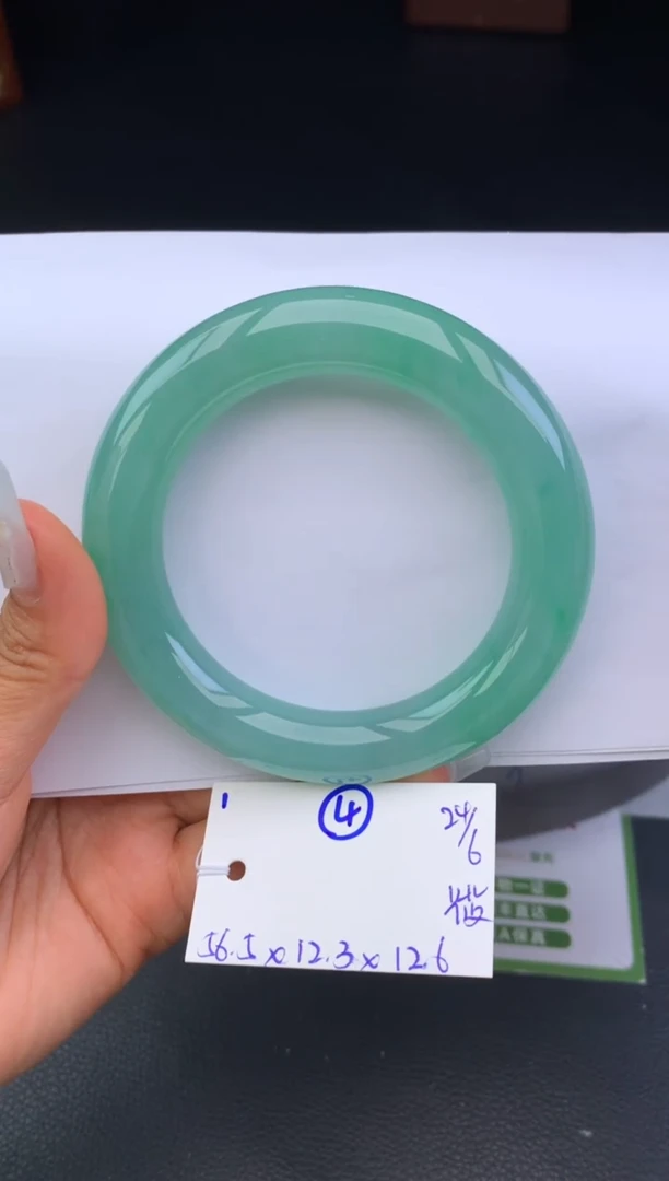 翡翠手镯未镶嵌订金手镯订金