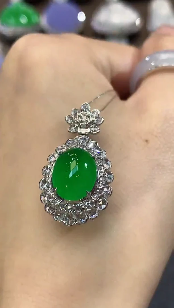 吊坠(不含链)18K金镶嵌翡翠C11