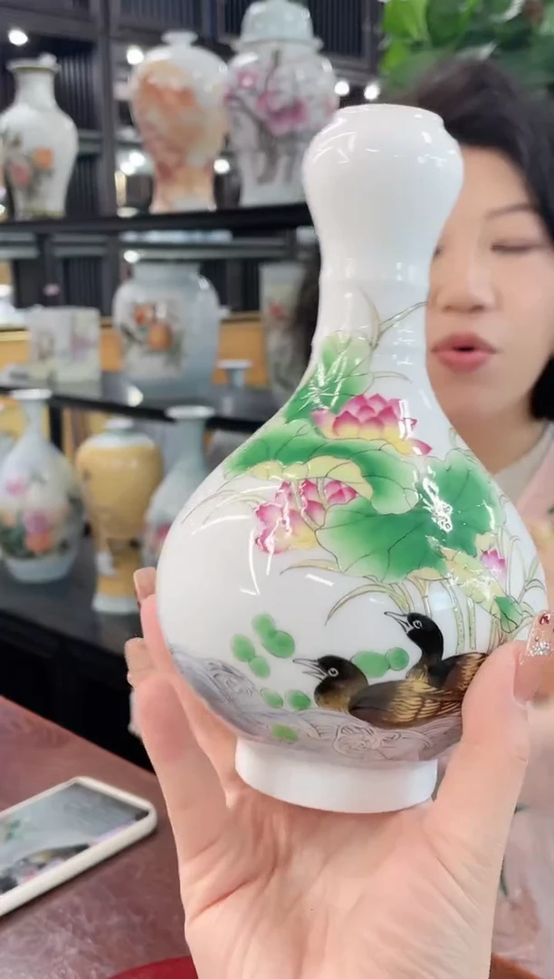 【闪购商品】景德镇陶瓷供应链粉彩蒜头瓶