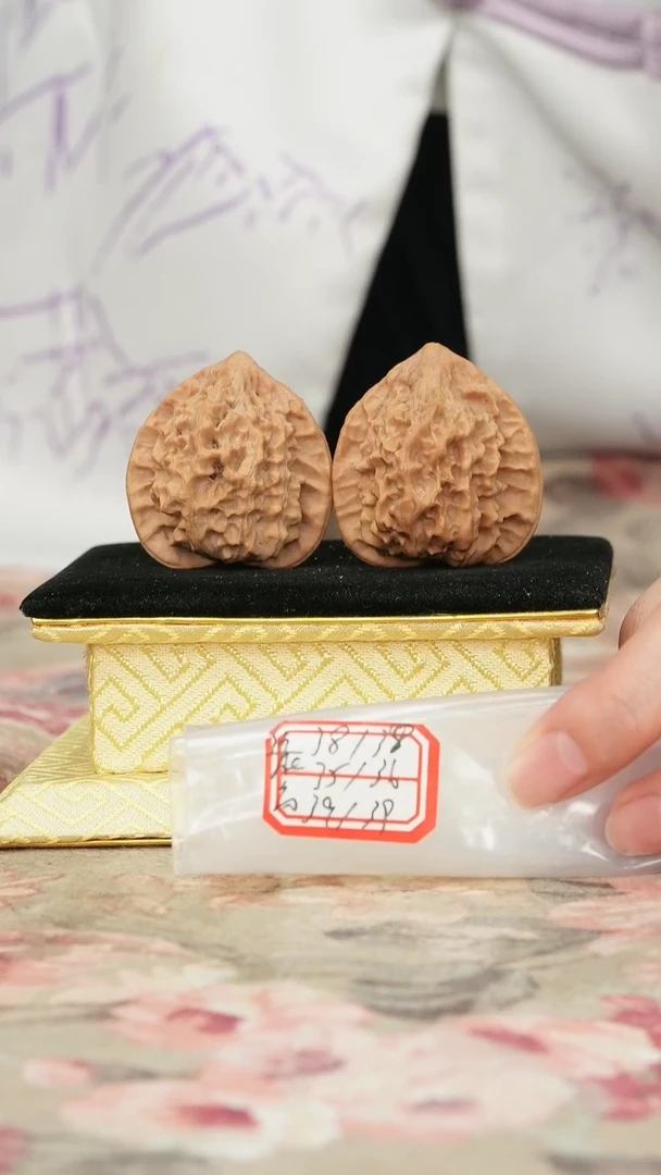 把件文玩核桃非嫁接官帽