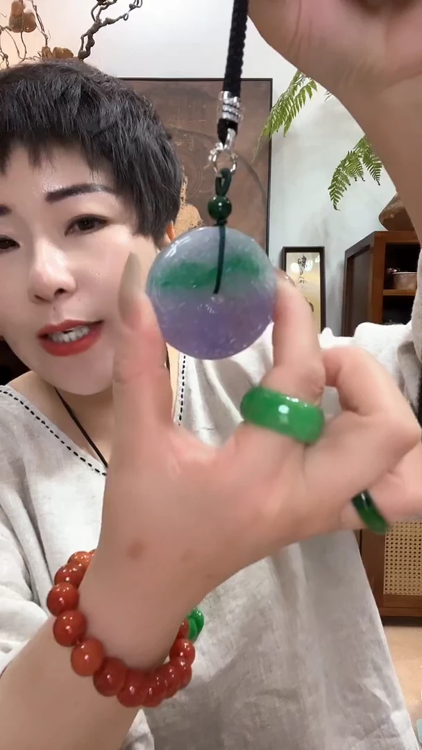 吊坠(赠链)合金翡翠180